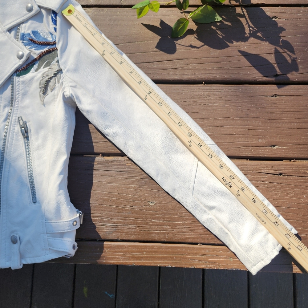 Blank NYC Palm Breeze Moto Jacket Vegan Leather Embroidered Beaded XS NWT - Picture 12 of 15